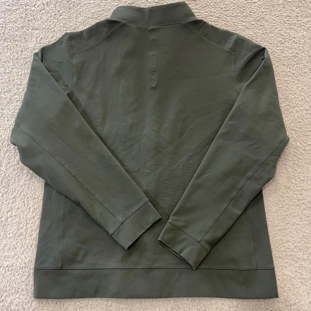 lululemon athletica fading elbows